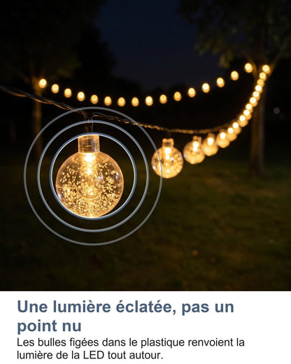 Una luce diffusa in riflessi, non un punto nudo: le bollicine nella plastica rimandano la luce del LED tutt'intorno
