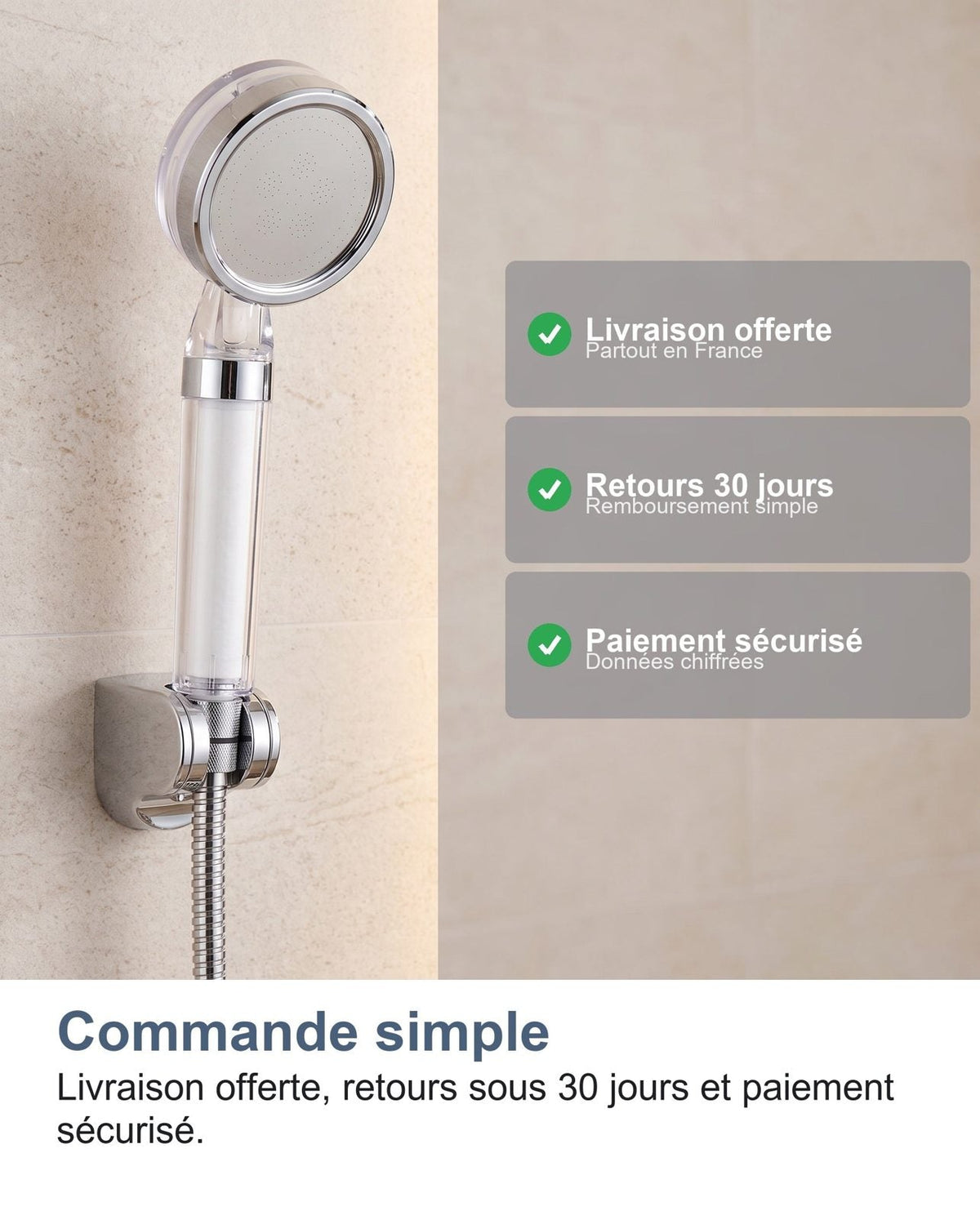 Il soffione doccia con filtro in un bagno